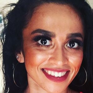 Meet your Posher, Isha